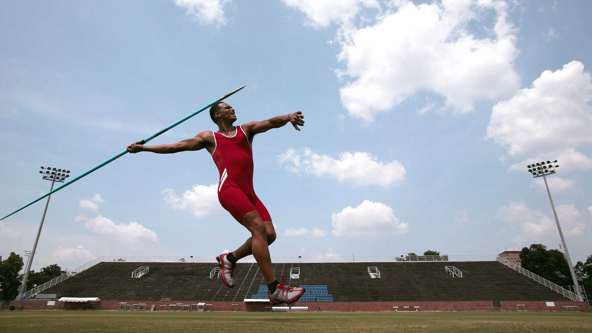 F1年度争冠之夜，英格拉姆，那个让引擎沉默的赛道诗人